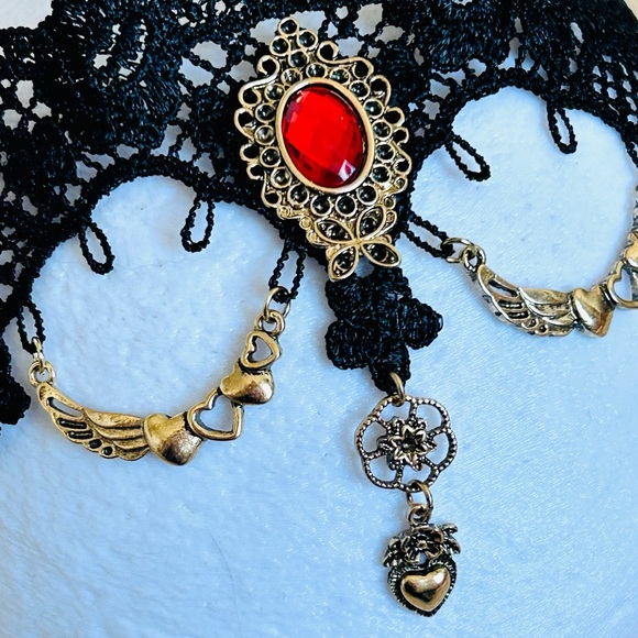 Black Lace choker collar necklace, Gothic Victorian - Picture 3 of 7